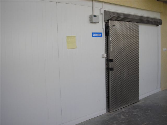 Przesuwne drzwi mroźnicze - dostawa i montaż